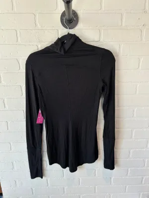 Athletic Top Long Sleeve Crewneck By Lululemon In Black, Size: M