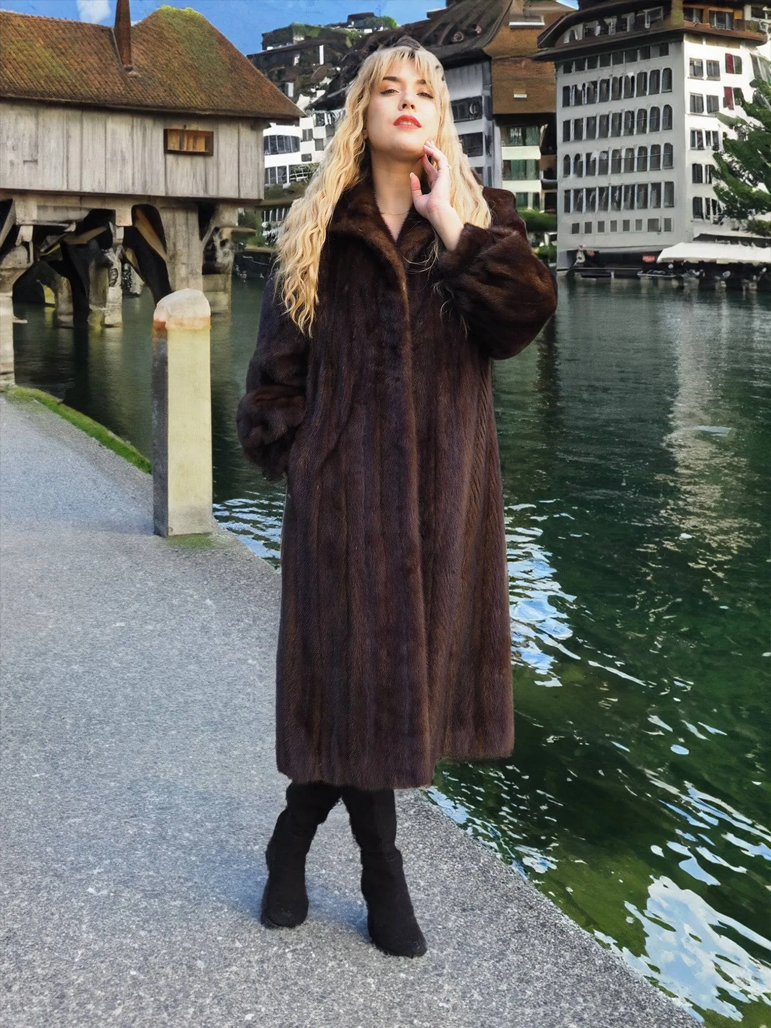 Dark Mahogany Brown Vintage Mink Fur Coat Coats M P