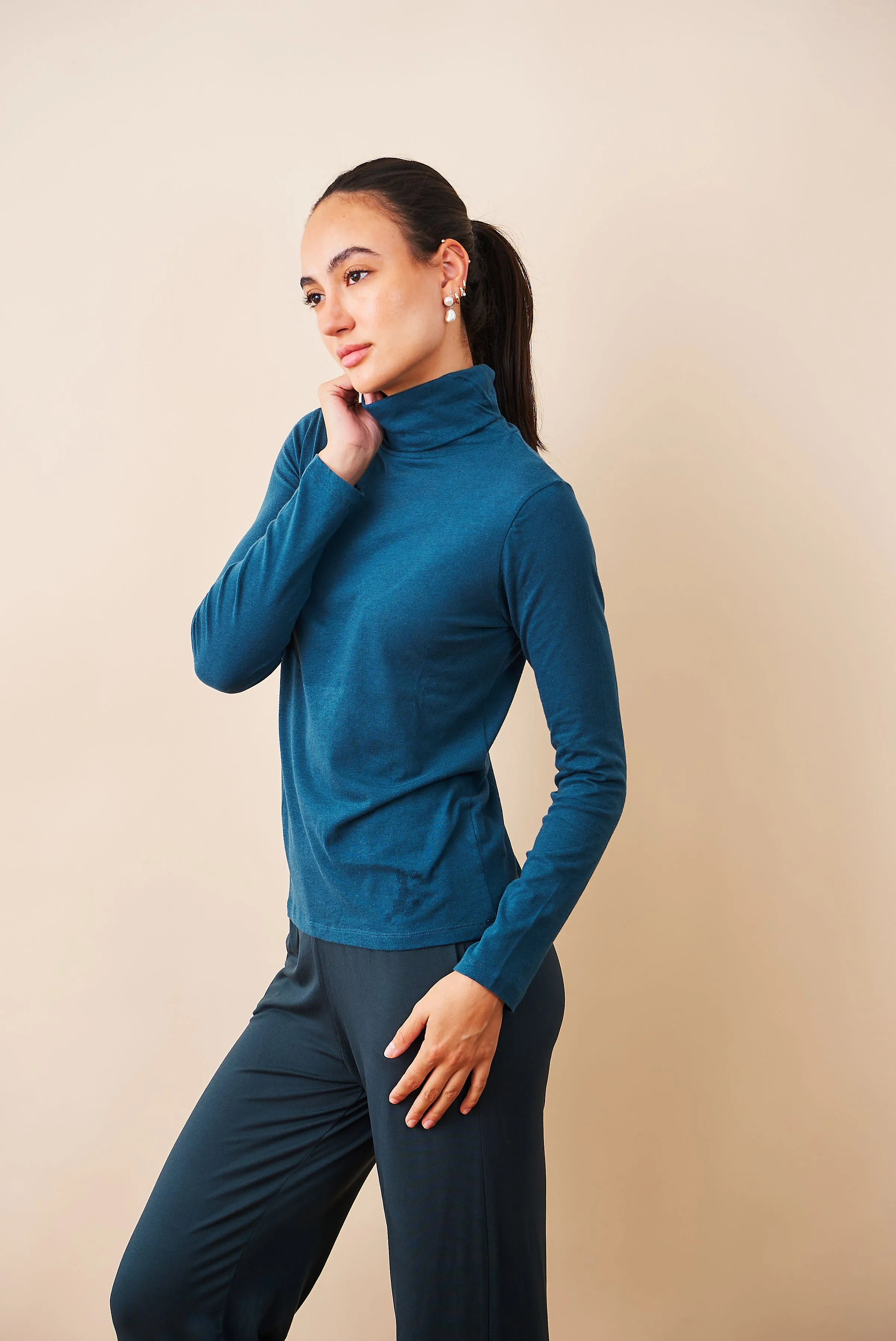 Majestic Cotton/Cashmere Long Sleeve Turtleneck in Haute Mer