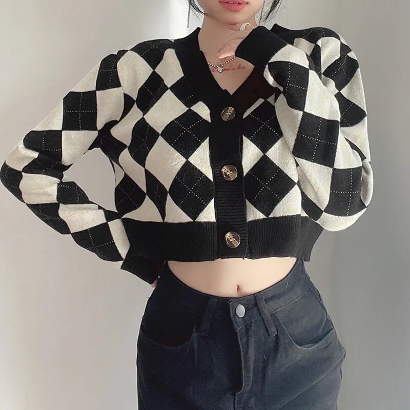 Retro-Inspired Chessboard Pattern Cardigan Sweater - Style BY90007 