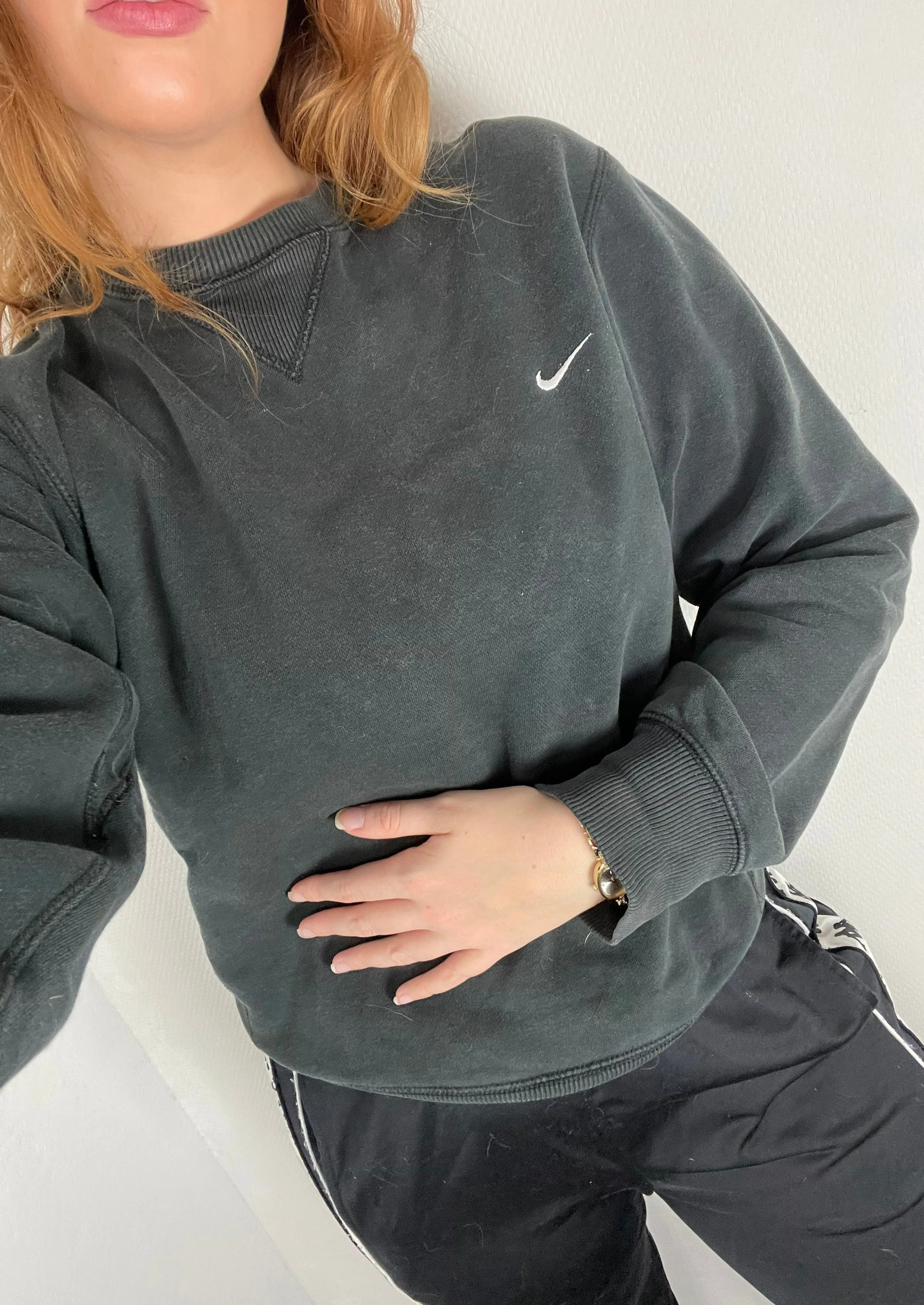 VINTAGE NIKE SWEATER S