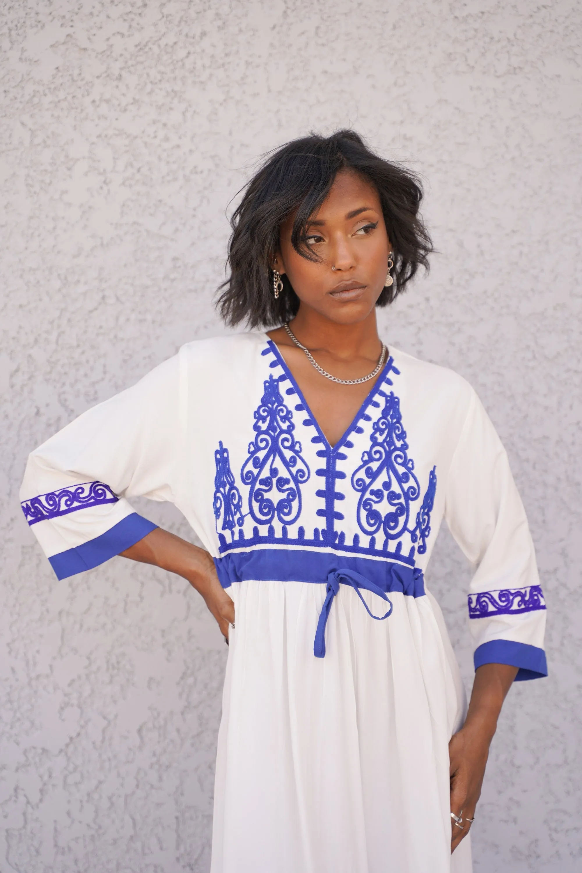 White Tunic embroidered kaftan, Bohemian embroidery tunic dress, embroidered tunic kaftan, Egyptian cotton. Summer, casual, home dress